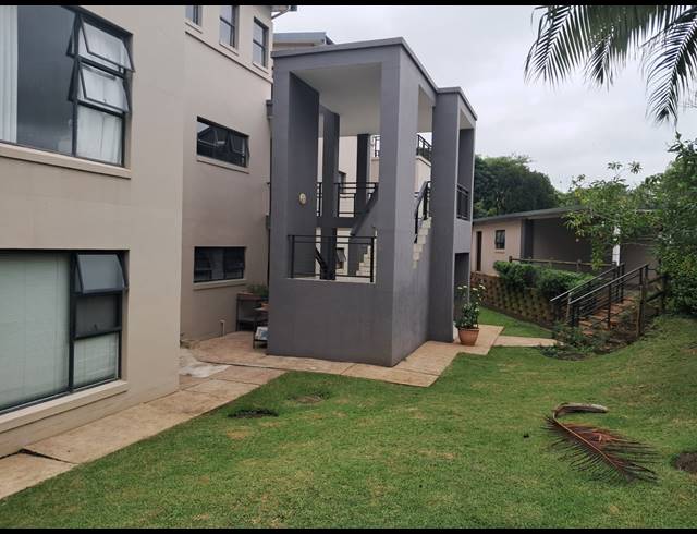 3 BEDROOM APARTMENT FOR SALE IN PALM LAKES ESTATE